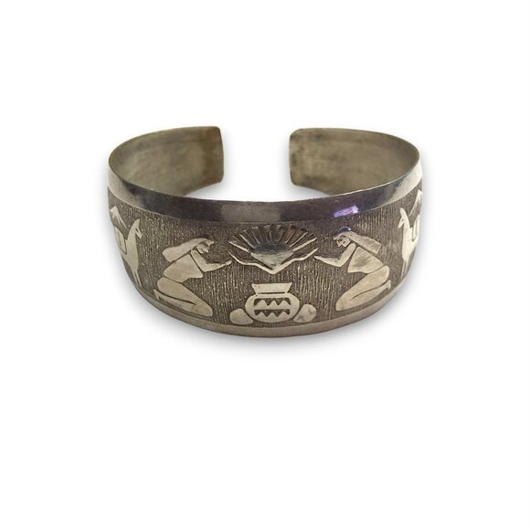 Vintage Sterling silver Storyteller Peruvian Etched Scene Cuff Bangle Bracelet - Picture 5 of 8